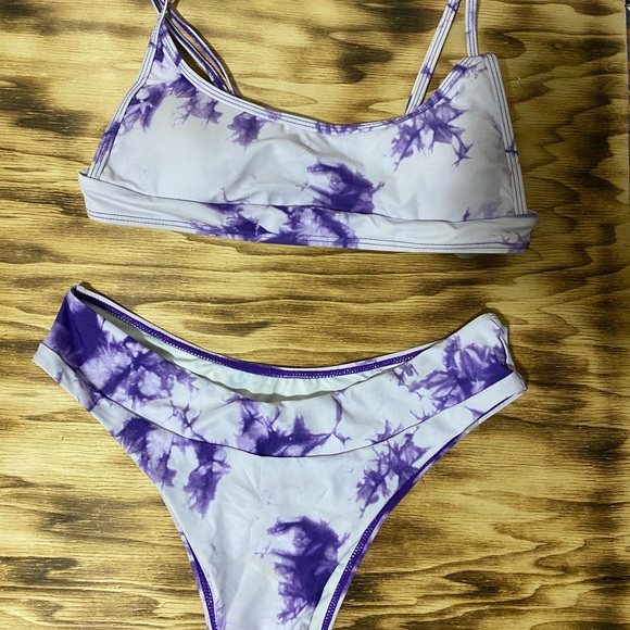 Shein Bikini - Picture 1 of 3